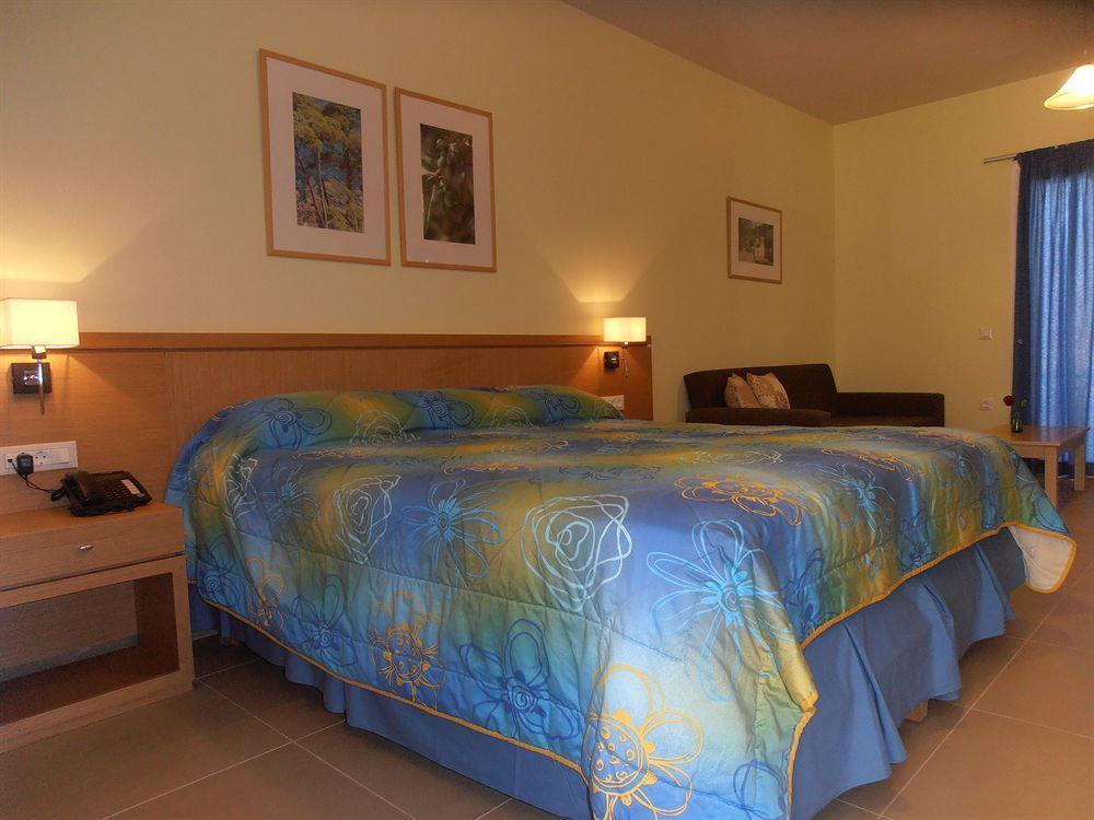 Hotel Estia Foinikounda Extérieur photo