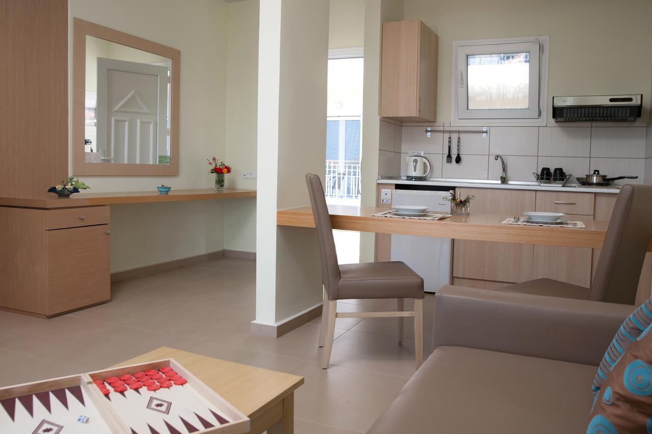 Hotel Estia Foinikounda Extérieur photo